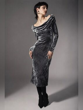 NSR Crushed Velvet Off-Shoulder Midi Dress • Size Small